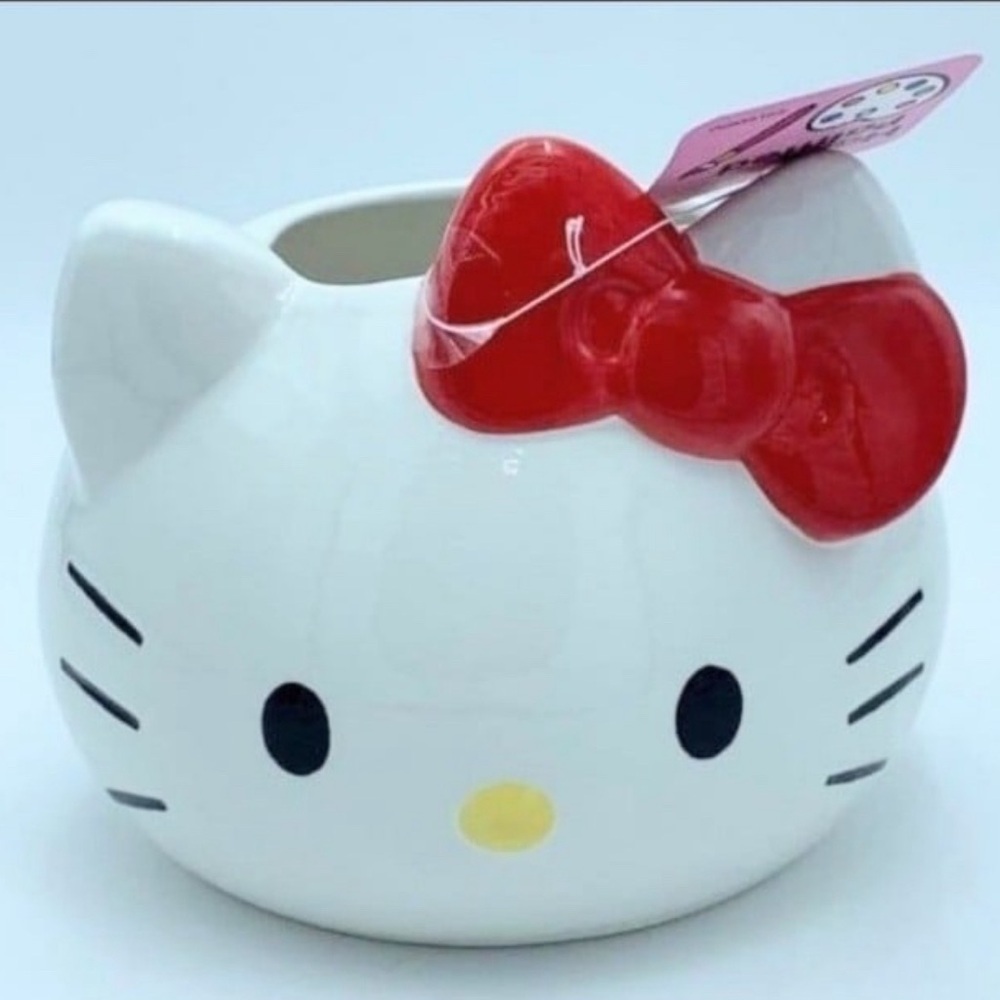 Hello Kitty‎ Gardening Planter
